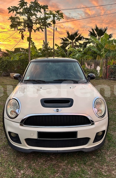 Big with watermark mini cooper tahiti faaa 5066