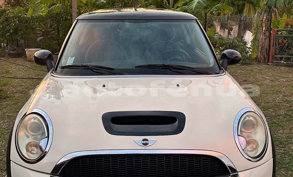 Buy Used MINI Cooper Beige Car in Faaa in Tahiti Buy Used MINI Cooper Beige Car in Faaa in Tahiti
