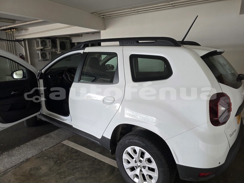 Big with watermark dacia duster tahiti faaa 5075