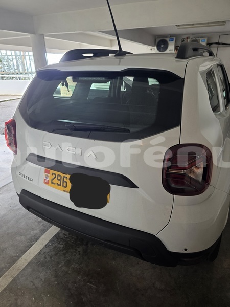 Big with watermark dacia duster tahiti faaa 5075