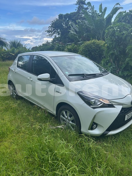 Big with watermark toyota yaris tahiti papara 5077