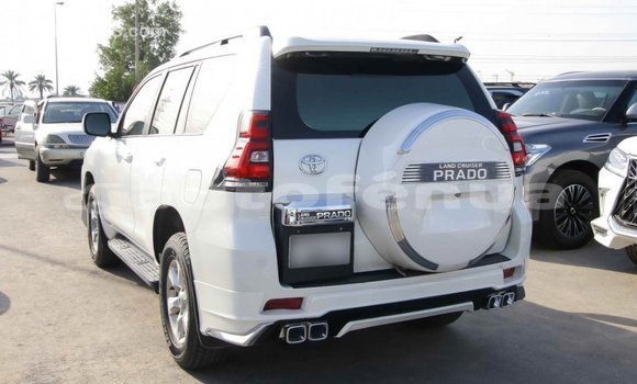 Acheter Import Voiture Toyota Prado Blanc à Import - Dubai, Marquesas Acheter Import Voiture Toyota Prado Blanc à Import - Dubai, Marquesas