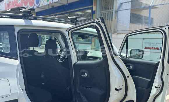 Acheter Occasion Voiture Jeep Renegade Blanc à Faaa, Tahiti Acheter Occasion Voiture Jeep Renegade Blanc à Faaa, Tahiti