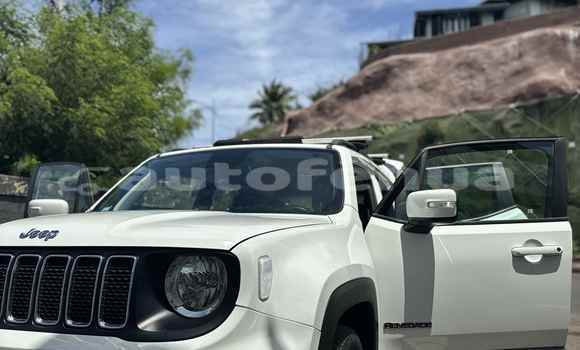 Acheter Occasion Voiture Jeep Renegade Blanc à Faaa, Tahiti Acheter Occasion Voiture Jeep Renegade Blanc à Faaa, Tahiti