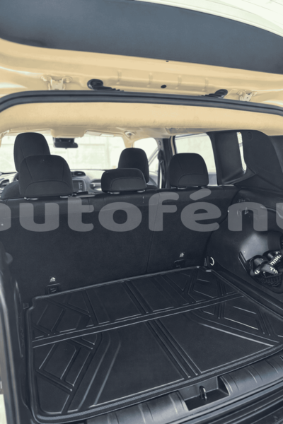 Big with watermark jeep renegade tahiti faaa 5078