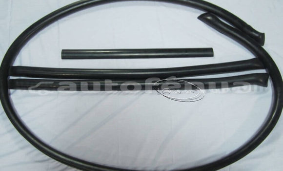 Buy New Mercedes-Benz SLC-klasse Silver Car in Punaauia in Tahiti Buy New Mercedes-Benz SLC-klasse Silver Car in Punaauia in Tahiti