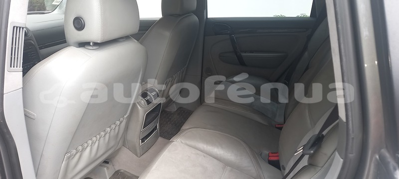 Big with watermark porsche cayenne tahiti punaauia 5087