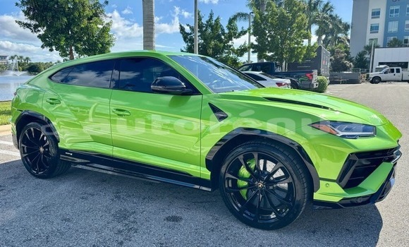 Acheter Occasion Voiture Lamborghini Urus Vert à Avera, Tubuai