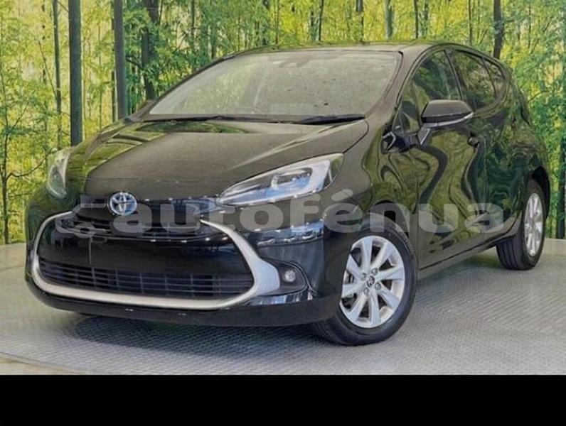 Big with watermark toyota aqua tahiti faaa 5111