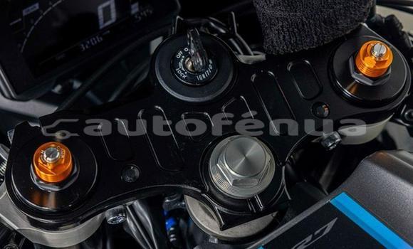 Acheter Occasion Moto Yamaha YZF Noir à Papeete, Tahiti Acheter Occasion Moto Yamaha YZF Noir à Papeete, Tahiti