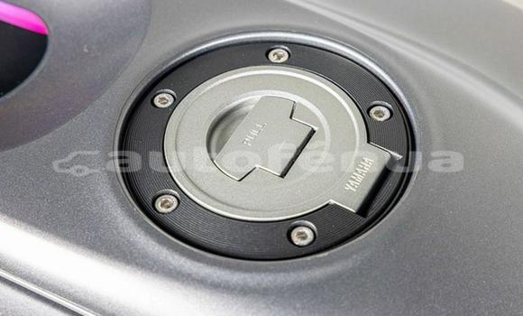 Acheter Occasion Moto Yamaha YZF Noir à Papeete, Tahiti Acheter Occasion Moto Yamaha YZF Noir à Papeete, Tahiti