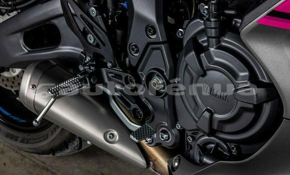 Acheter Occasion Moto Yamaha YZF Noir à Papeete, Tahiti Acheter Occasion Moto Yamaha YZF Noir à Papeete, Tahiti