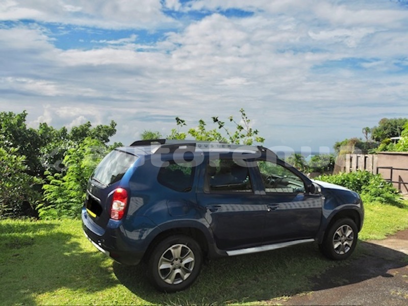Big with watermark dacia duster tahiti faaa 5115