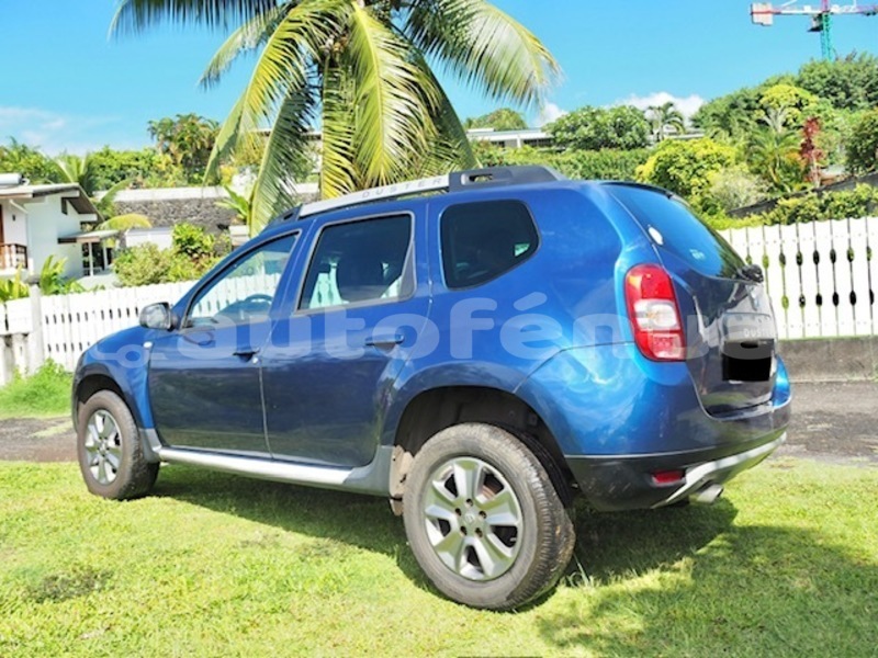 Big with watermark dacia duster tahiti faaa 5115