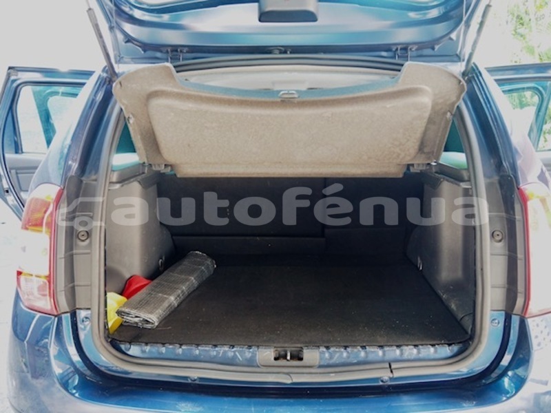 Big with watermark dacia duster tahiti faaa 5115