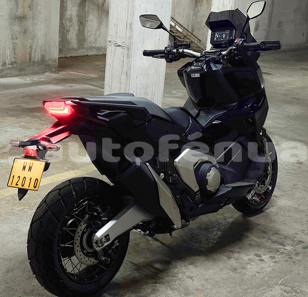 Big with watermark honda x adv tahiti pirae 5120