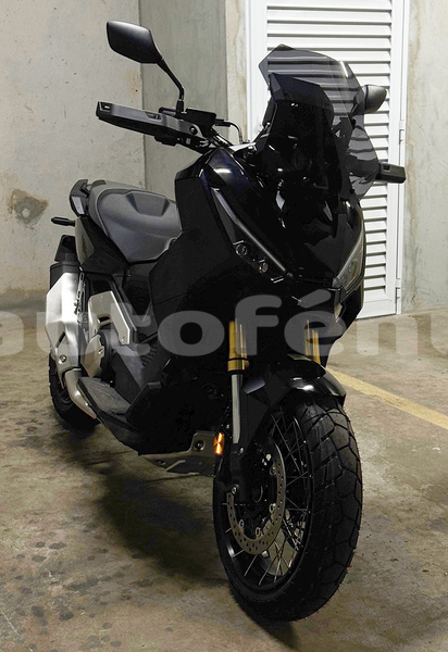 Big with watermark honda x adv tahiti pirae 5120