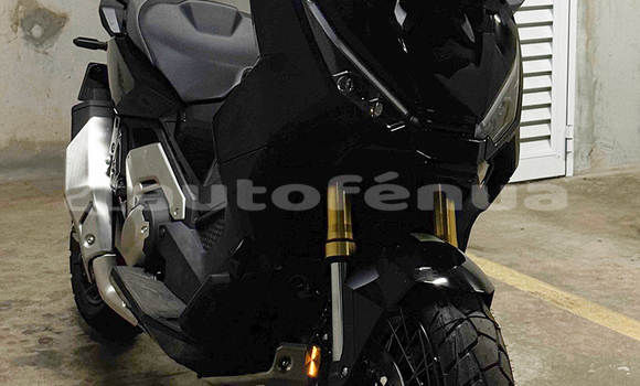 Acheter Occasion Moto Honda X-ADV Noir à Pirae, Tahiti Acheter Occasion Moto Honda X-ADV Noir à Pirae, Tahiti