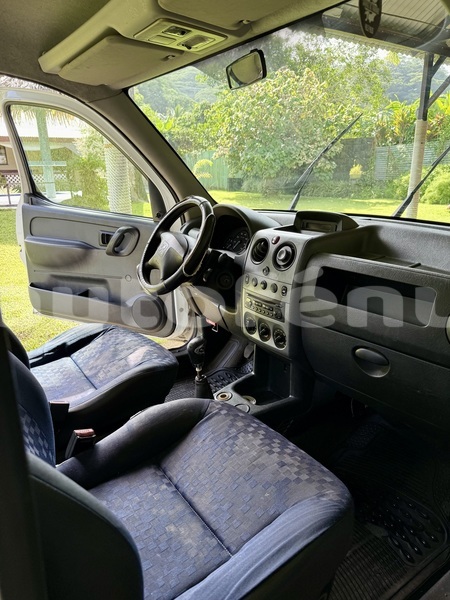 Big with watermark peugeot partner tahiti hitiaa o te ra 5123