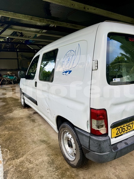 Big with watermark peugeot partner tahiti hitiaa o te ra 5123