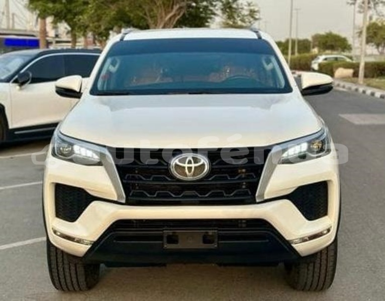 Big with watermark toyota fortuner marquesas atuona 5134