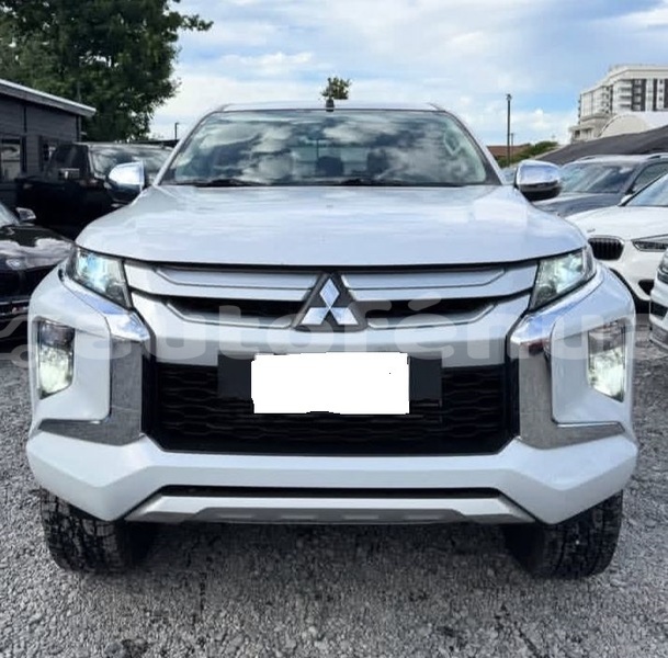 Big with watermark mitsubishi l200 marquesas hatiheu 5138