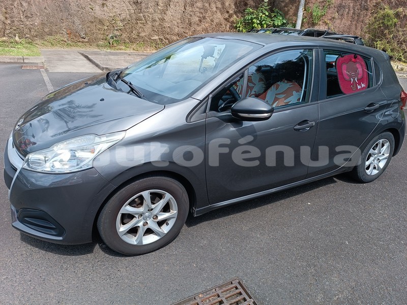 Big with watermark peugeot 208 tahiti papeete 5142