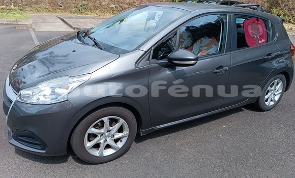 Acheter Occasion Voiture Peugeot 208 Gris à Papeete, Tahiti