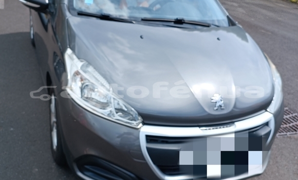 Acheter Occasion Voiture Peugeot 208 Gris à Papeete, Tahiti Acheter Occasion Voiture Peugeot 208 Gris à Papeete, Tahiti