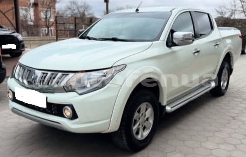 Big with watermark mitsubishi l200 tuamotu taenga 5143