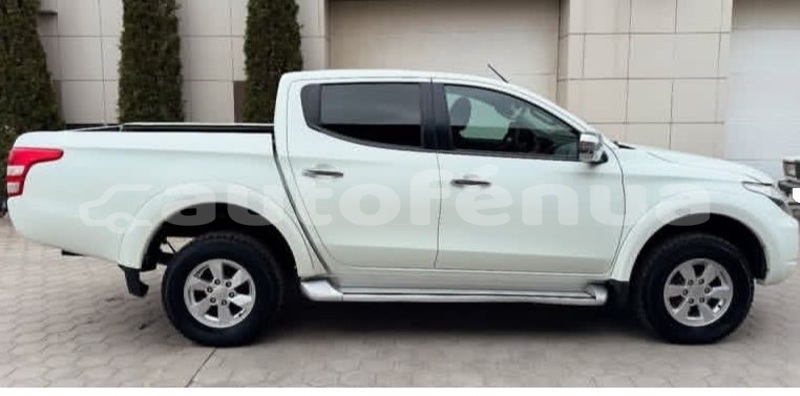 Big with watermark mitsubishi l200 tuamotu taenga 5143