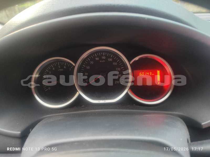 Big with watermark dacia sandero tahiti mahina 5145
