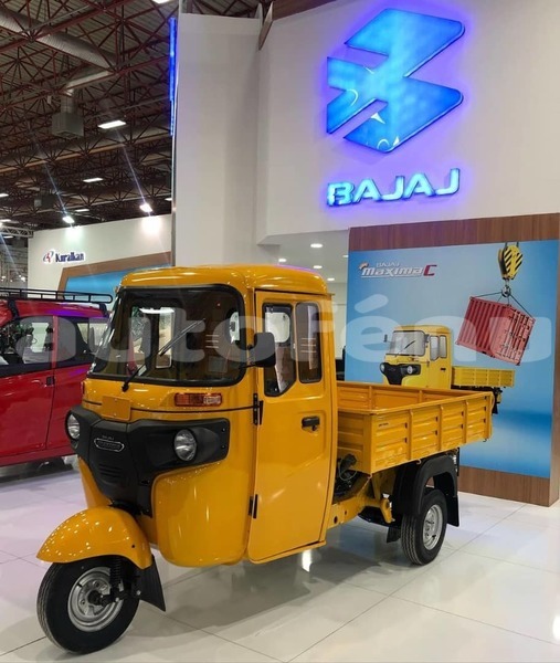 Big with watermark bajaj qute tuamotu takaroa 5146