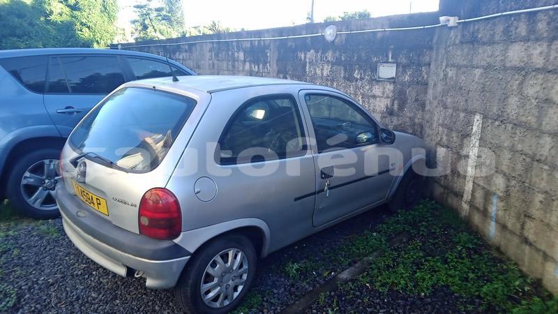 Big with watermark opel corsa tahiti paea 5147