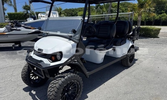 Acheter Neuf Moto Polaris RZR Blanc à Apataki, Tuamotu Acheter Neuf Moto Polaris RZR Blanc à Apataki, Tuamotu