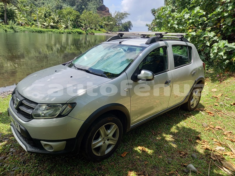 Big with watermark dacia sandero tahiti taiarapu 5151