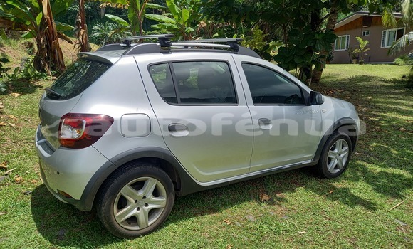 Acheter Occasion Voiture Dacia Sandero Gris à Taiarapu, Tahiti Acheter Occasion Voiture Dacia Sandero Gris à Taiarapu, Tahiti