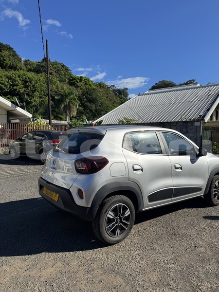 Big with watermark renault kwid tahiti papeete 5152