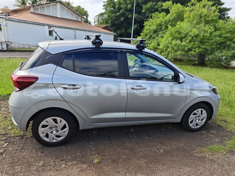 Big with watermark hyundai i10 tahiti pirae 5154