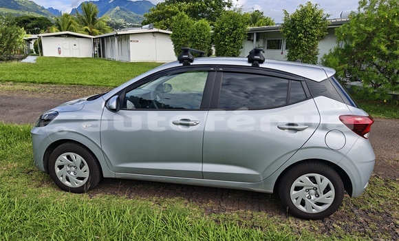 Acheter Occasion Voiture Hyundai i10 Gris à Pirae, Tahiti Acheter Occasion Voiture Hyundai i10 Gris à Pirae, Tahiti