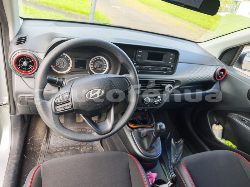 Big with watermark hyundai i10 tahiti pirae 5154