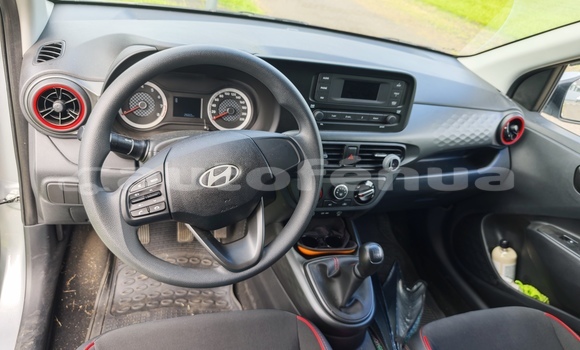 Acheter Occasion Voiture Hyundai i10 Gris à Pirae, Tahiti Acheter Occasion Voiture Hyundai i10 Gris à Pirae, Tahiti