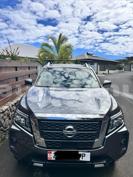 Big with watermark nissan navara tahiti punaauia 5155