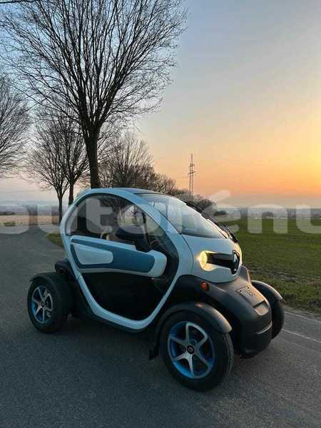 Big with watermark renault twizy tahiti faaa 5156