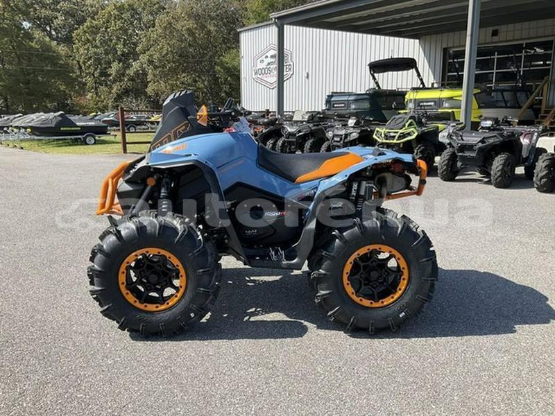 Big with watermark yamaha tmax tuamotu anaa 5159