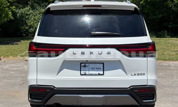 Acheter Occasion Voiture Lexus LX Blanc à Arutua, Tuamotu Acheter Occasion Voiture Lexus LX Blanc à Arutua, Tuamotu