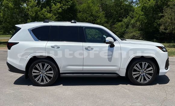 Acheter Occasion Voiture Lexus LX Blanc à Arutua, Tuamotu Acheter Occasion Voiture Lexus LX Blanc à Arutua, Tuamotu