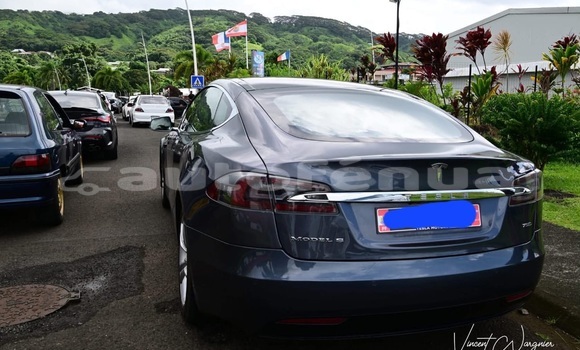 Acheter Occasion Voiture Tesla Model S Noir à Papeete, Tahiti Acheter Occasion Voiture Tesla Model S Noir à Papeete, Tahiti