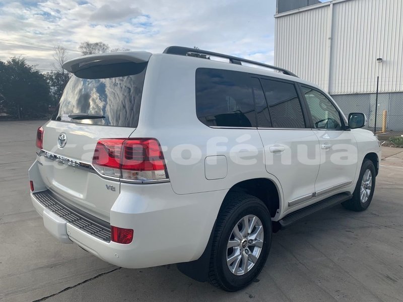 Big with watermark toyota land cruiser tuamotu amanu 5170