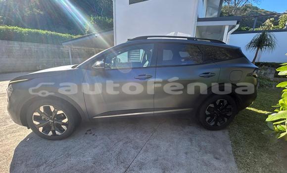 Buy Used Kia Sportage Black Car in Bora–Bora in Bora-Bora Buy Used Kia Sportage Black Car in Bora–Bora in Bora-Bora